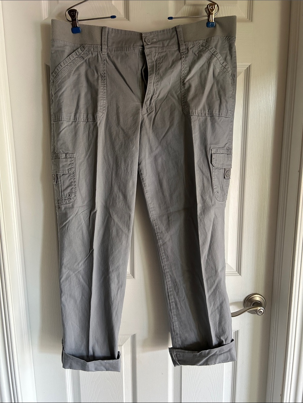 Woman Gray Capri Pants - Comfortable Casual Style